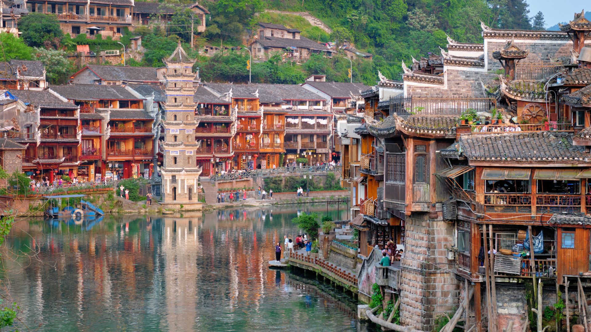 Tăng cường tour tuyến, nâng cấp sản phẩm du lịch mới với tỉnh Hồ Nam (Trung Quốc) - 4