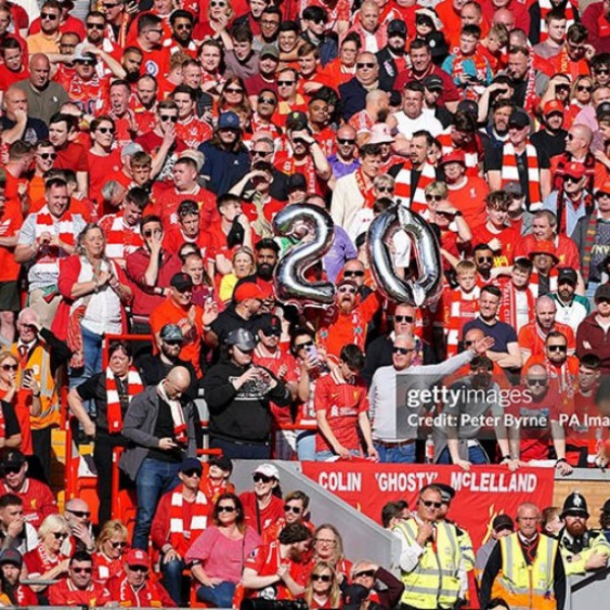 Liverpool đăng quang Ngoại hạng Anh: 