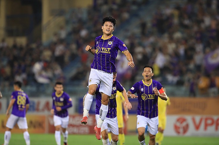 Cuộc đua vô địch V-League nóng trước “chung kết” Hà Nội FC đấu Nam Định - 1