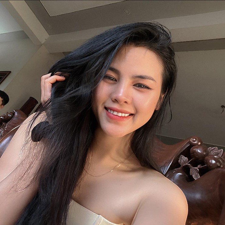 Hot girl làng gym Uyên Namy vượt qua nỗi sợ bơi biển, sẵn sàng thành “người sắt” - 1