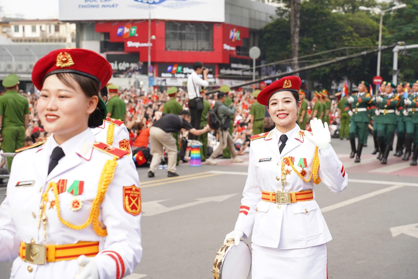 Lời cảm ơn của Ban Chỉ đạo Trung ương kỷ niệm các ngày lễ lớn và Đảng bộ, Chính quyền TP HCM - 3