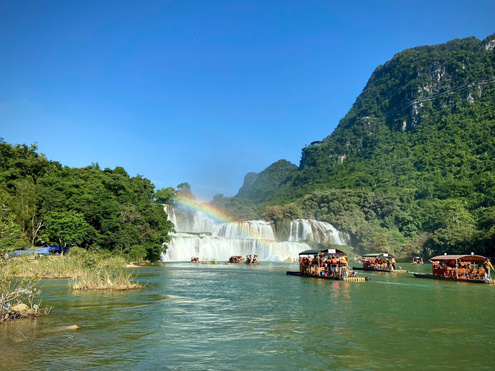 Không biết mua vé Khu du lịch thác Bản Giốc ở đâu? - 1