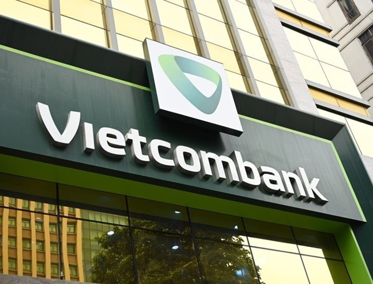 Vietcombank báo lãi khiêm tốn quý I/2025, tổng nợ xấu vượt 15.000 tỷ đồng - 1