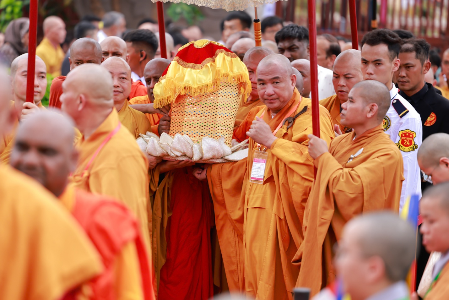 can canh xa loi duc phat tai chua thanh tam - 5