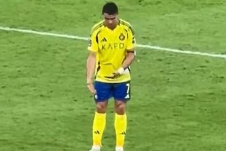 Ronaldo dễ lại trắng tay: 600 triệu euro, mục tiêu 1000 bàn & chuyến phiêu lưu ở Ả Rập - 1