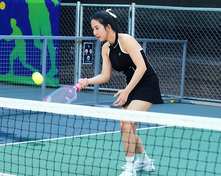 “Hoàng tử xiếc”, hot girl bóng chuyền chăm chỉ tập luyện, chuẩn bị tranh tài giải pickleball YBA 2025 - 4