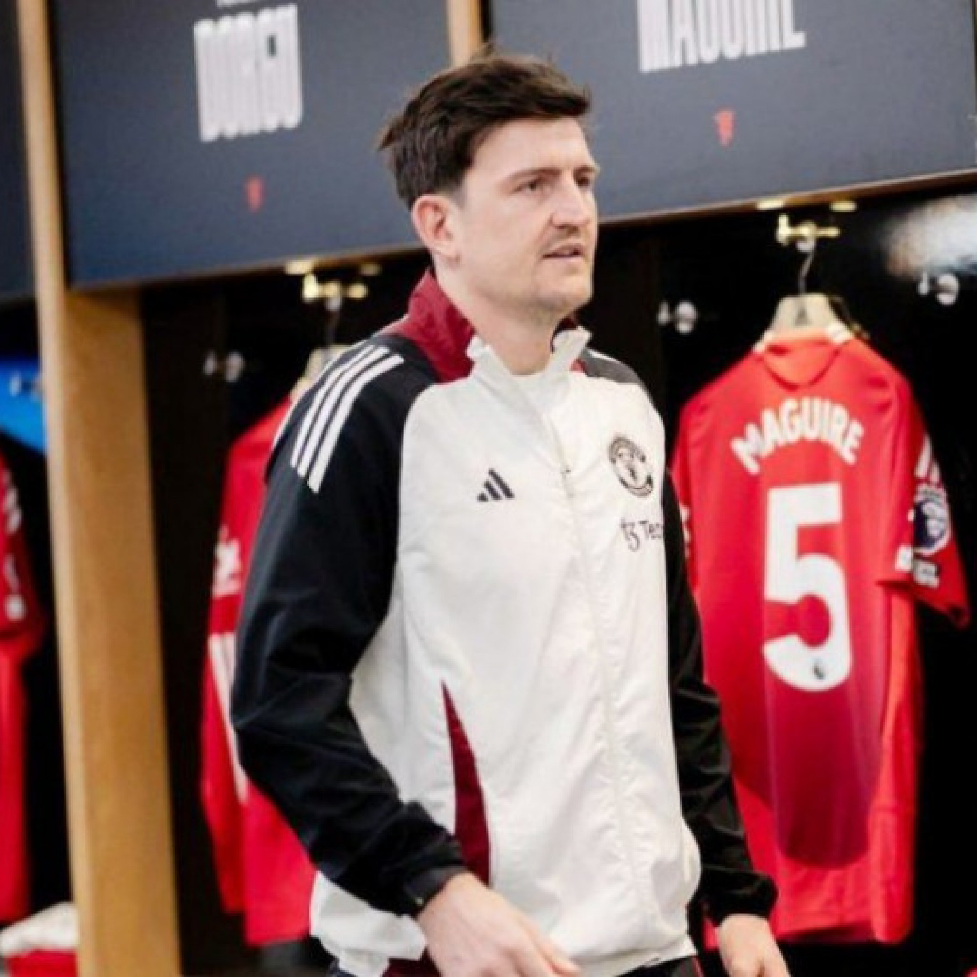 - Maguire hồi sinh mạnh mẽ ở MU, từ ngôi sao suýt bị đuổi đi đến biệt danh "Harrydinho"