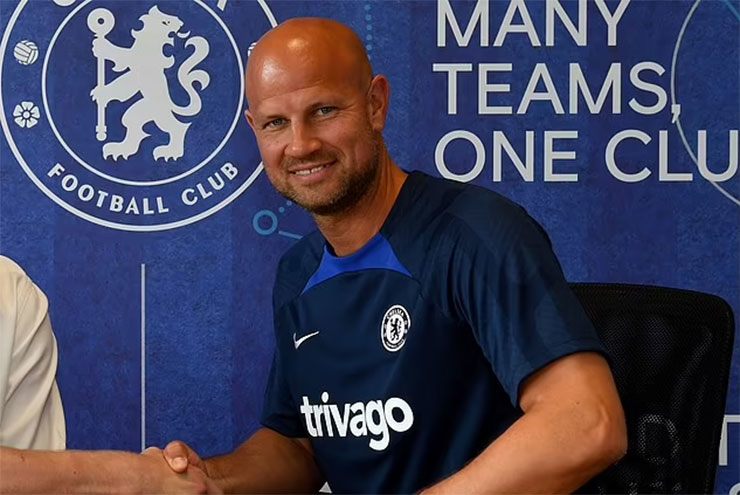 Tin mới nhất bóng đá chiều 4/5: Real Madrid không gọi về hậu vệ trái đã bán cho Girona - 2