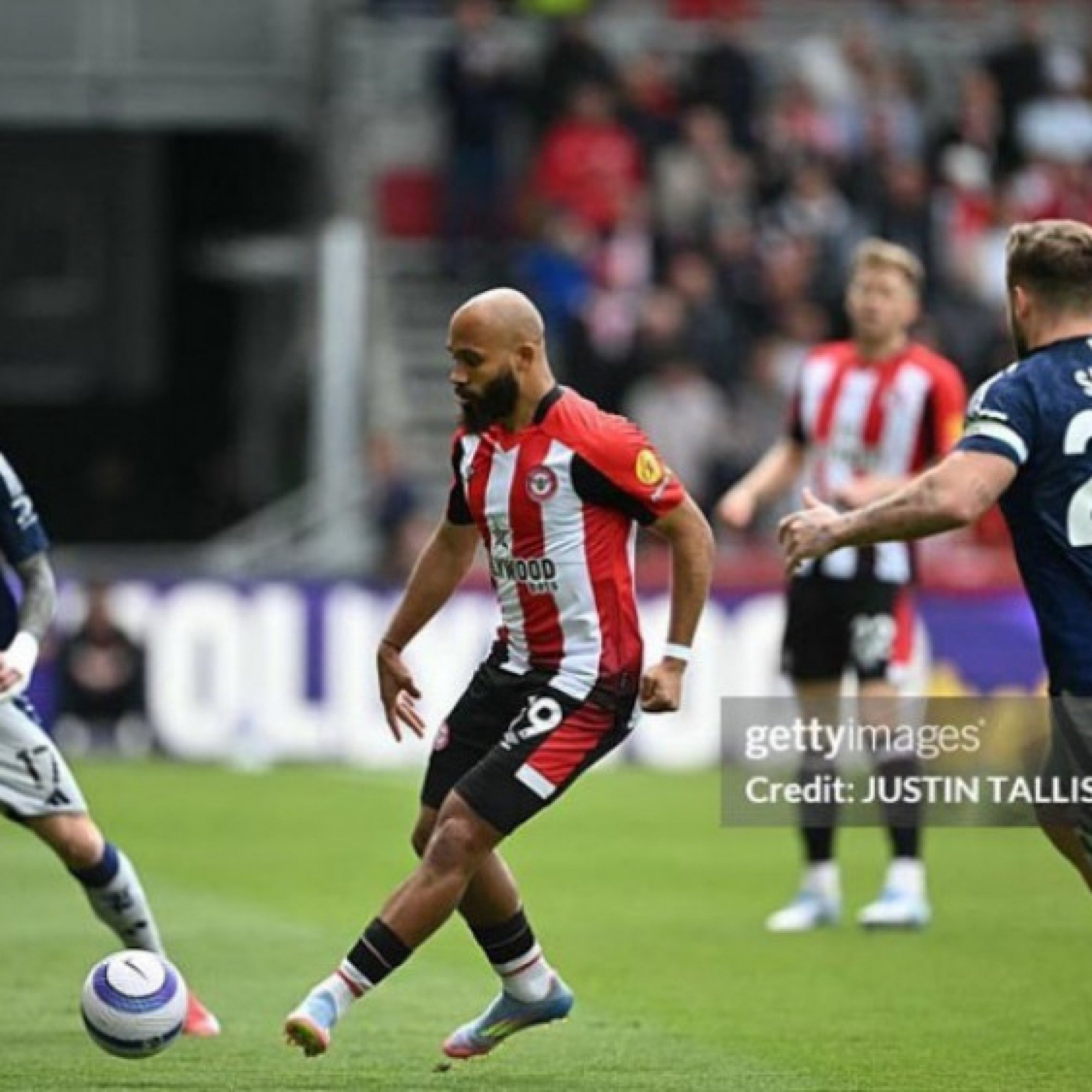  - MU quyết cuỗm “máy dội bom” Mbeumo của Brentford, thanh lý nhiều ngôi sao
