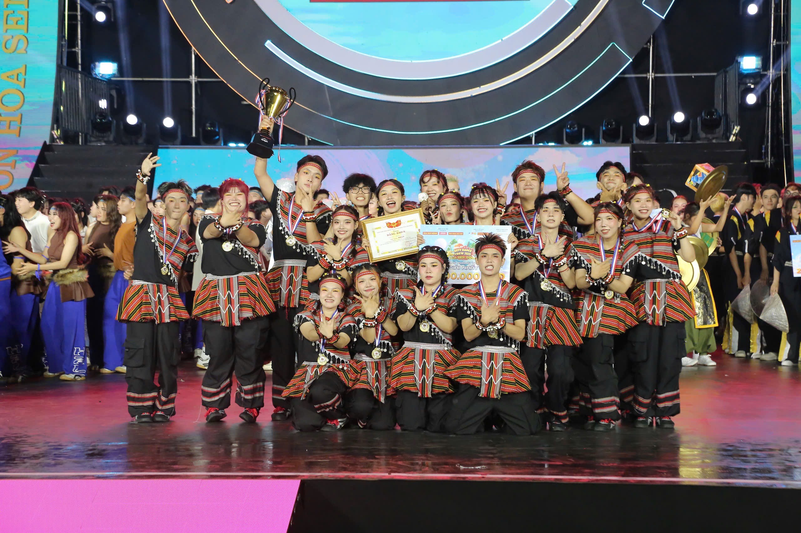 Dalat Best Dance Crew 2025 – Hoa Sen Home International Cup: Vũ đạo Việt Nam khẳng định đẳng cấp quốc tế - 3