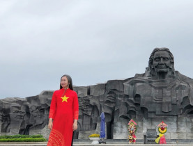  - Về Tam Kỳ viếng tượng đài Mẹ Thứ