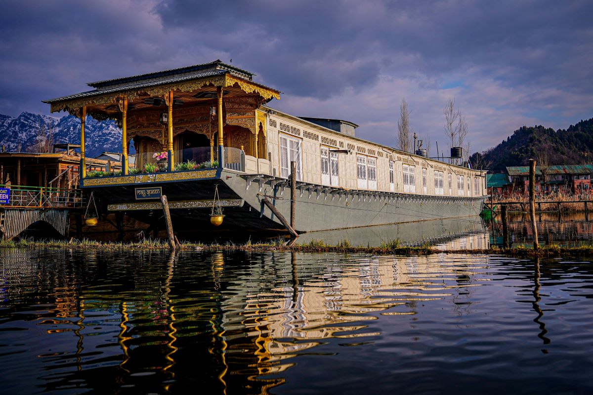 Kashmir: Hành trình ngược dòng lịch sử trên những "ngôi nhà biết kể chuyện" - 2