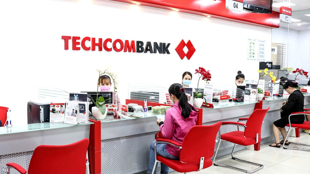 Techcombank: Lãi quý I mất mốc 6.000 tỷ, sản phẩm liên quan “Anh trai vượt ngàn chông gai” bật mạnh - 1