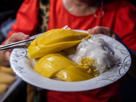  - Vì sao xôi xoài lại là món ăn mùa hè được người Thái yêu thích bậc nhất