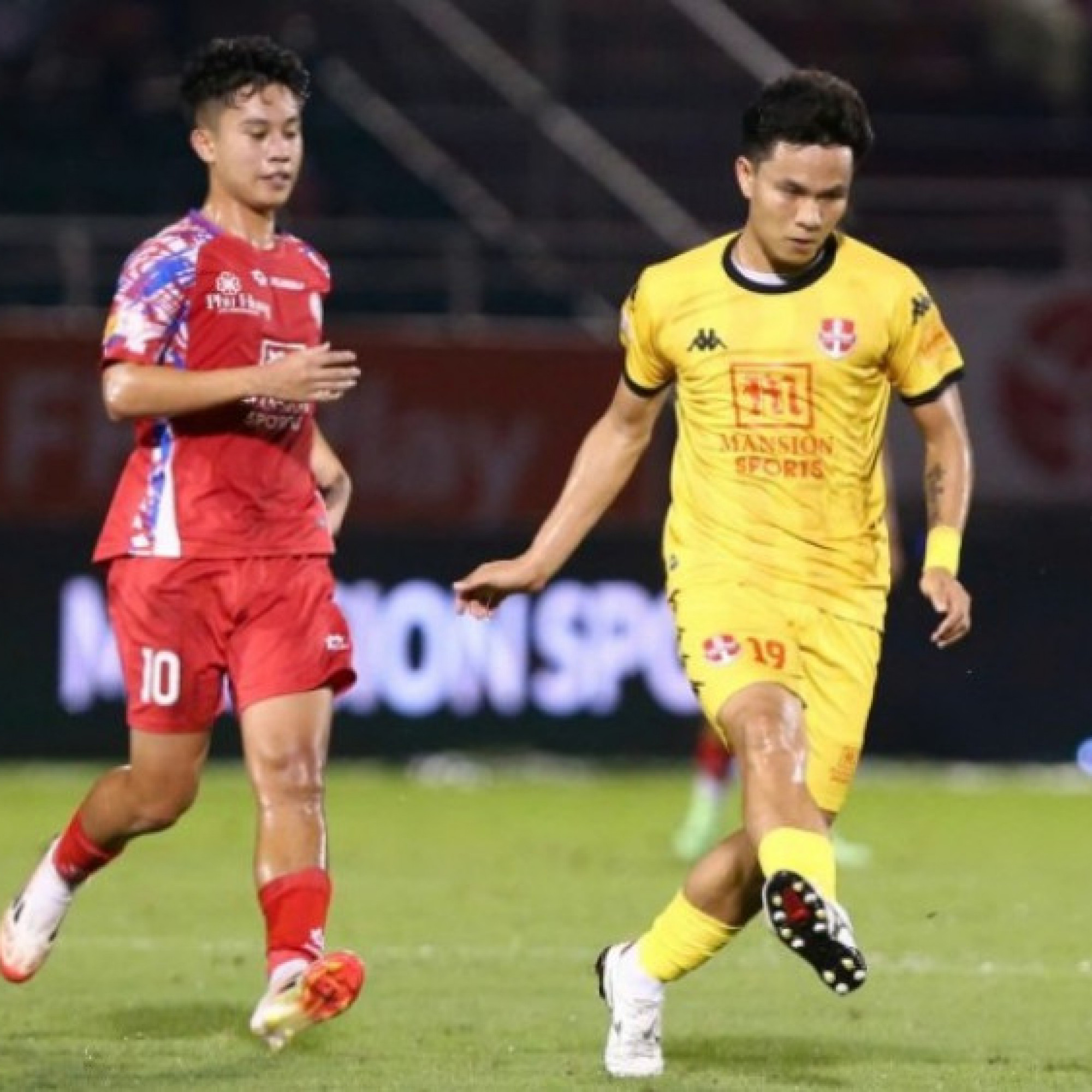  - Video bóng đá TP.HCM - Hải Phòng: Bùng nổ cảm xúc cuối trận (V-League)