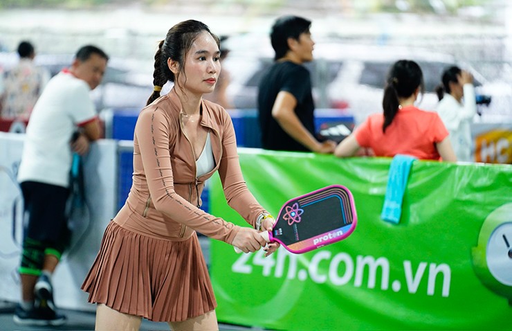 Hoa khôi Đặng Yến cùng dàn người đẹp so tài tại giải pickleball YBA HCM 2025 - 10
