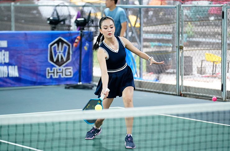 Hoa khôi Đặng Yến cùng dàn người đẹp so tài tại giải pickleball YBA HCM 2025 - 4