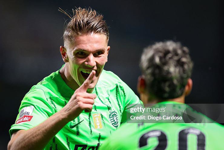 Arsenal trên cơ MU vụ theo đuổi Gyokeres, Sporting Lisbon đại hạ giá "thợ săn bàn" - 1