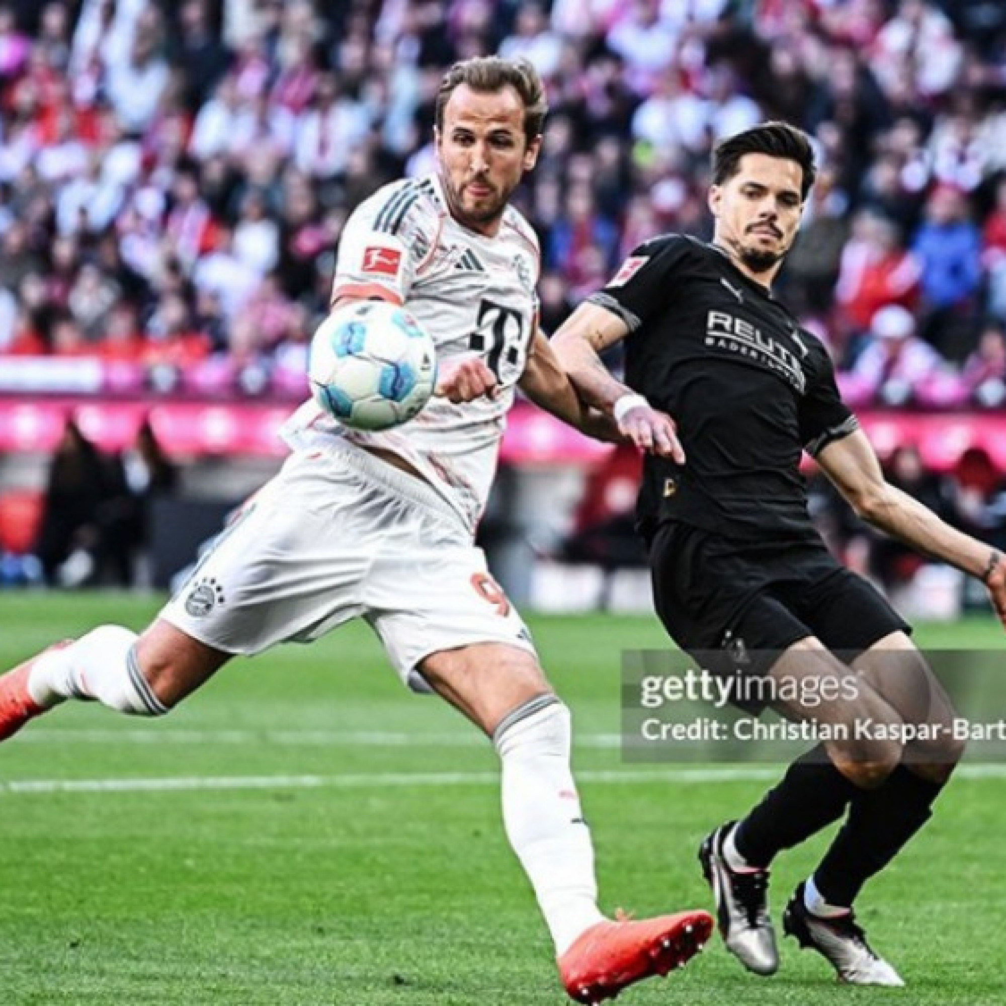  - Video bóng đá Bayern Munich - Monchengladbach: Kane ghi bàn ngày đăng quang (Bundesliga)