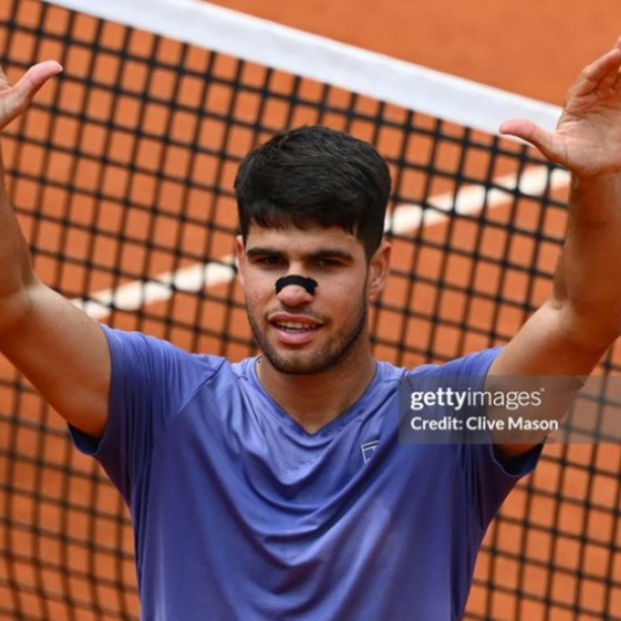  - Trực tiếp tennis Rome Open ngày 5: Alcaraz tiến bước mạnh mẽ, Medvedev gặp khó