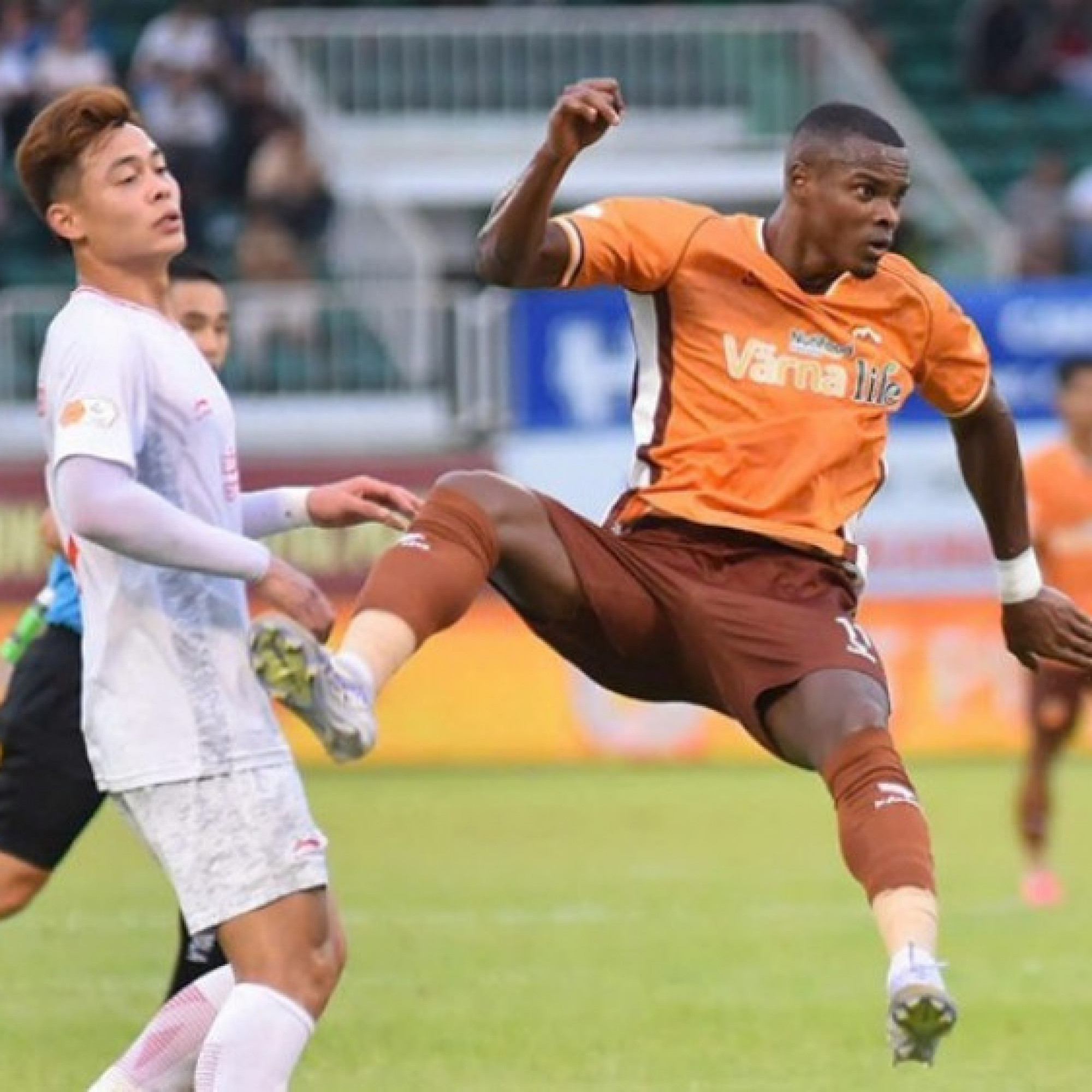  - Video bóng đá HAGL - Thể Công Viettel: Người hùng bất ngờ phút 90+9 (V-League)