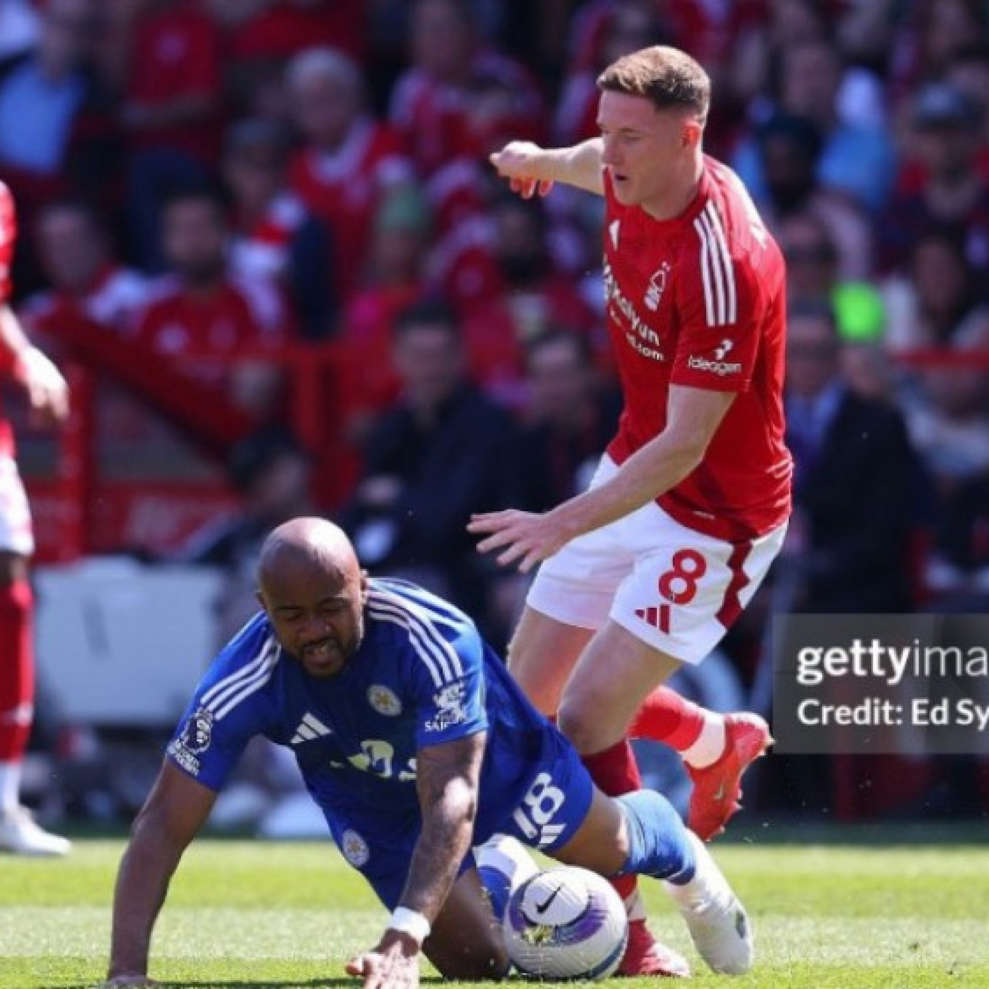  - Video bóng đá Nottingham - Leicester: Bừng tỉnh sau "gáo nước lạnh" (Ngoại hạng Anh)