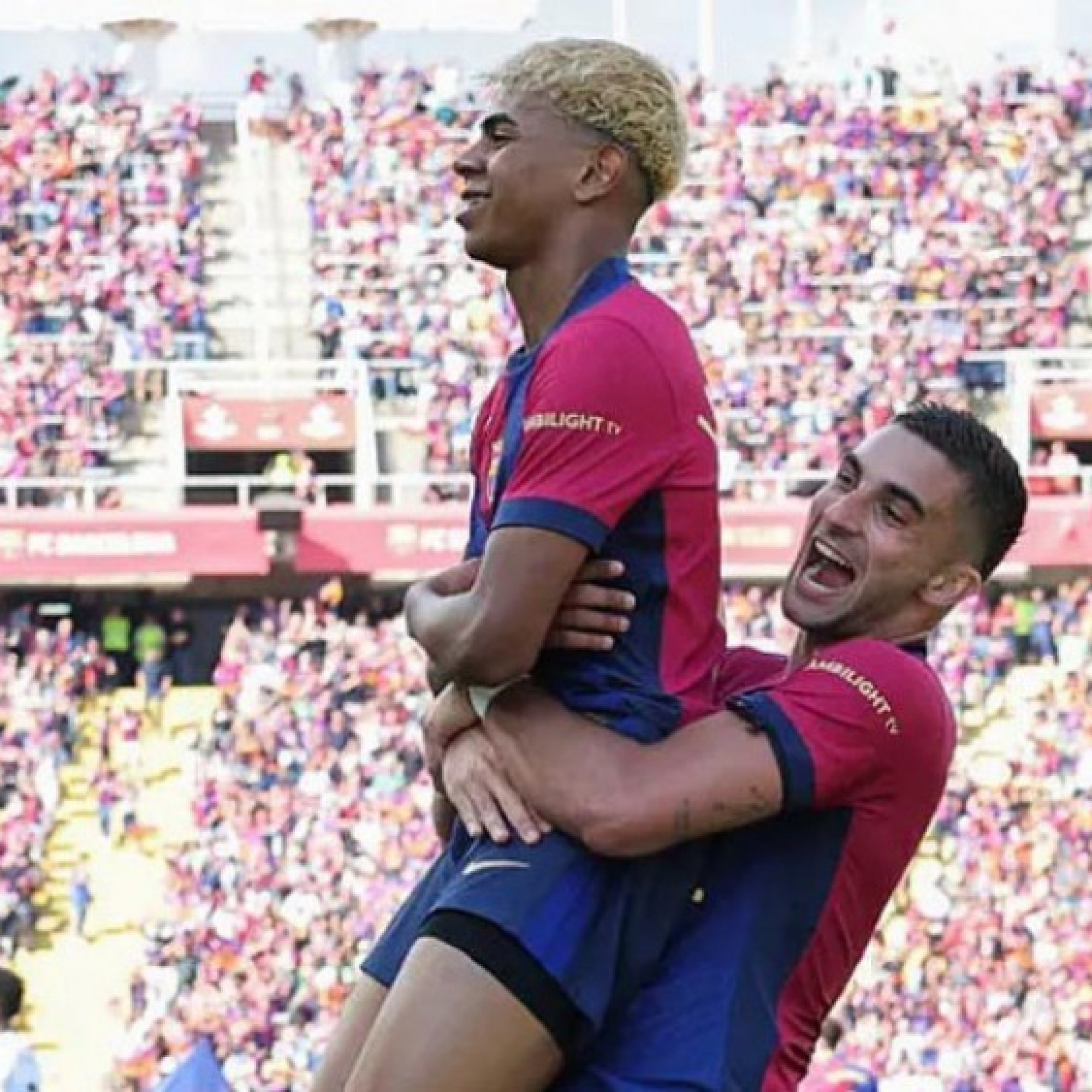  - Rực lửa bảng xếp hạng La Liga: Barcelona bỏ xa Real Madrid, đua vô địch sắp an bài