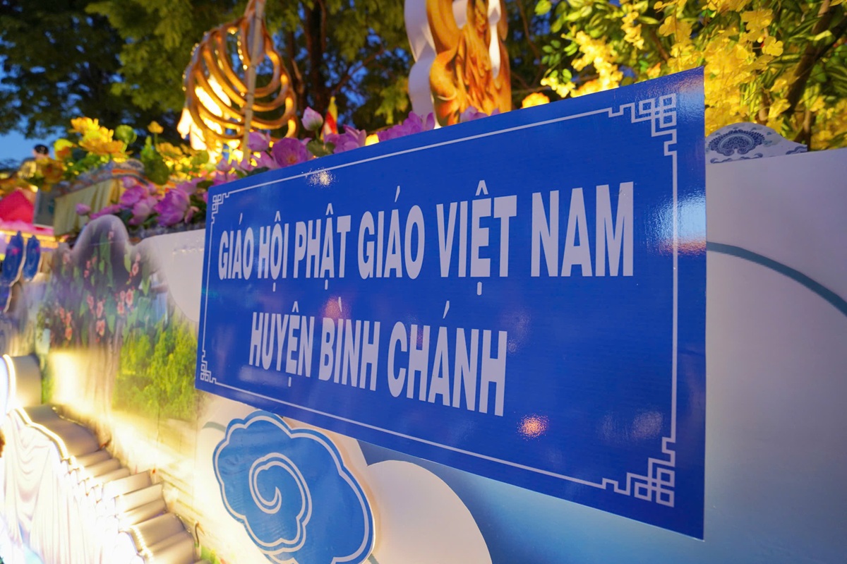 hang chuc xe hoa dieu hanh kinh mung phat dan tai tp.hcm - 5