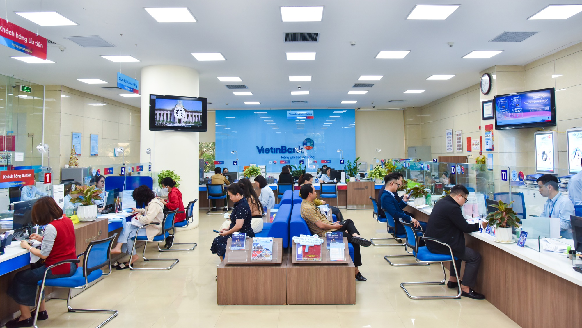 VietinBank chính thức chào bán 4.000 tỷ đồng trái phiếu - 1