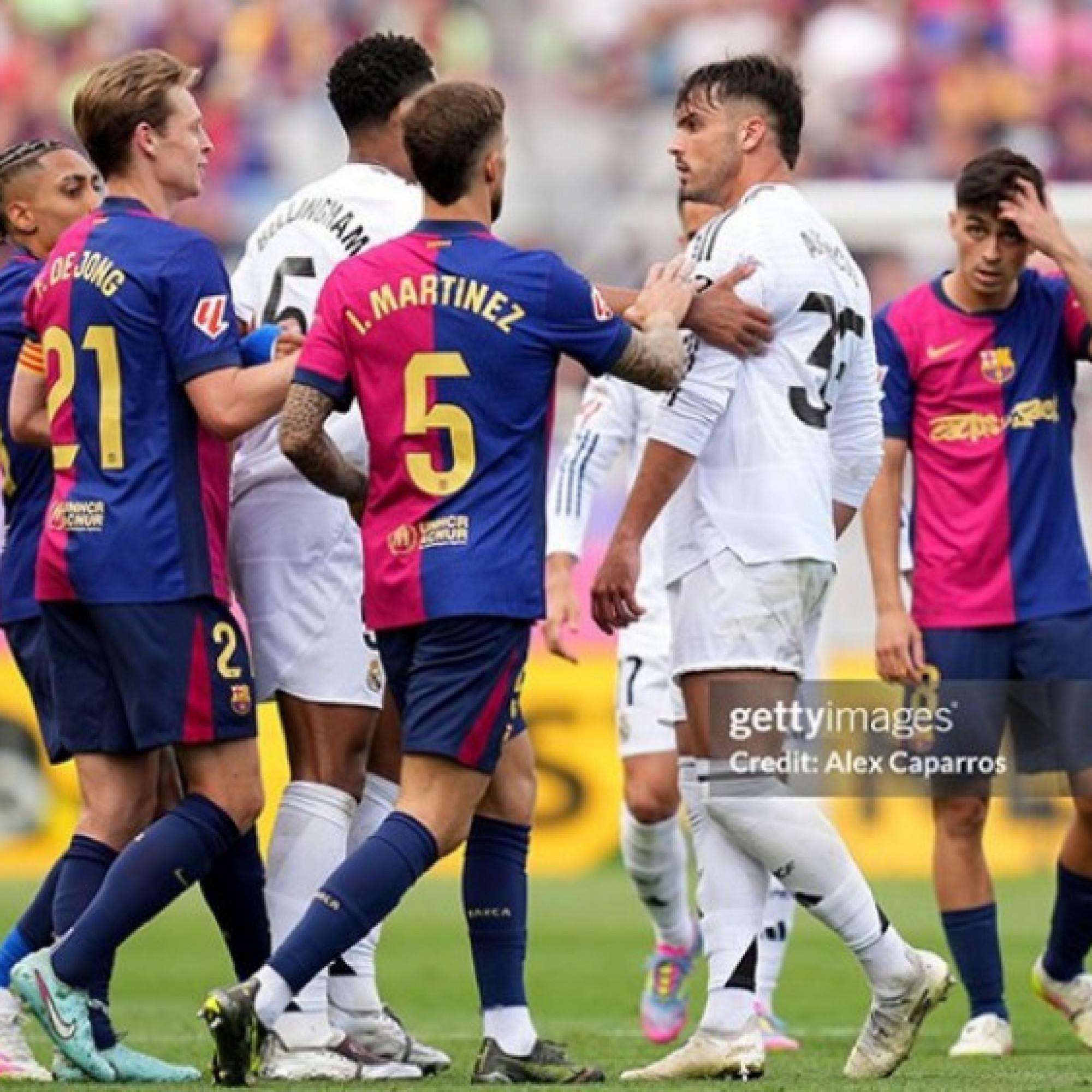  - Không khí thù địch Siêu kinh điển, fan Barca đòi tống sao Real vào tù