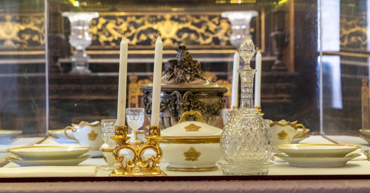 Ngắm cổ vật tinh xảo trong cung An Định