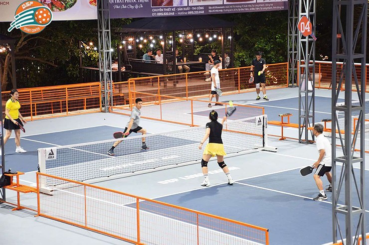 Hot girl Huyền Berry lần đầu vô địch pickleball, Bunny Thảo khoe vòng 2 lý tưởng - 7
