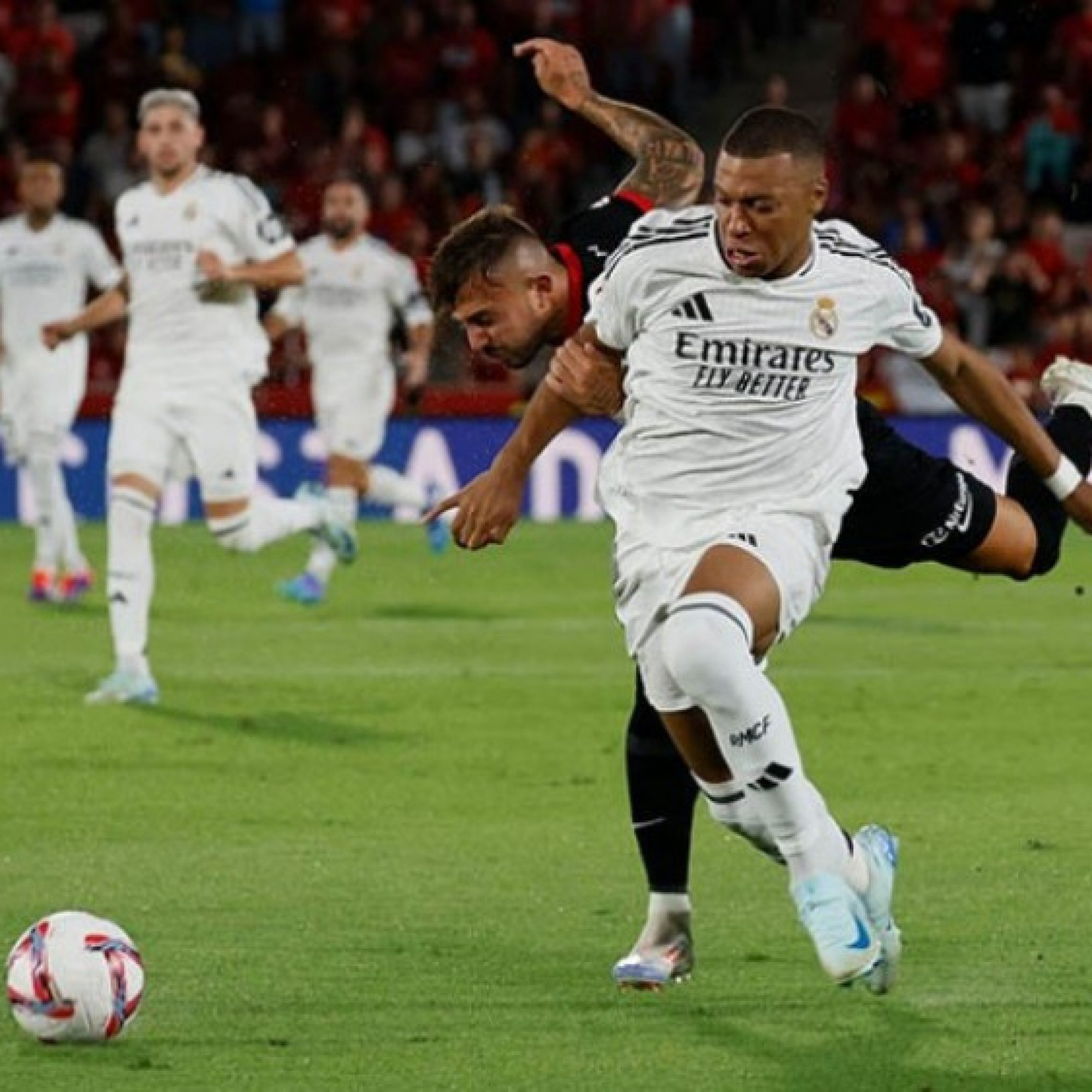  - Nhận định bóng đá Real Madrid - Mallorca: Mbappe quyết ngăn Barca đăng quang sớm (La Liga)