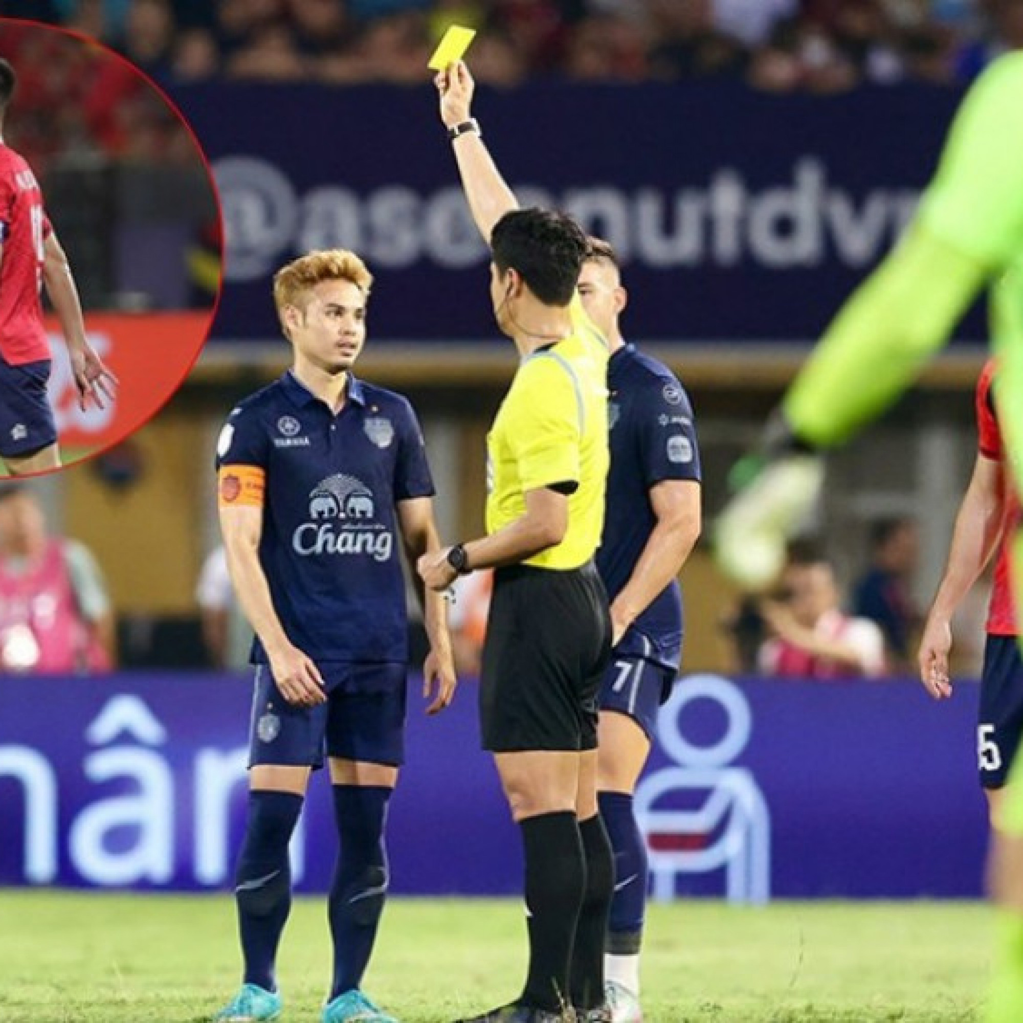  - Căng thẳng trận Công an Hà Nội - Buriram, Quang Hải & Theerathon va chạm nảy lửa