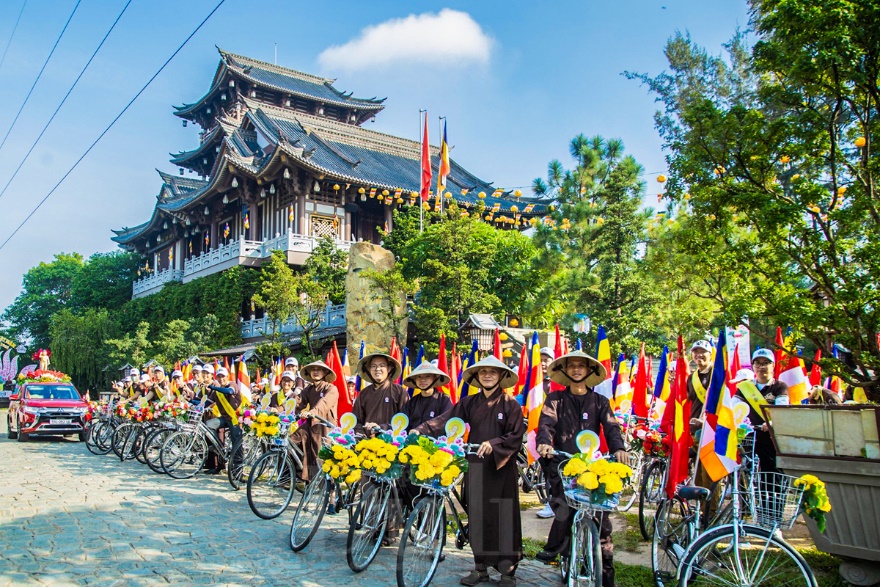 Lễ ỷ niệm 50 năm thống nhất và Vesak: "Cú hích kép" cho du lịch TP.HCM - 2