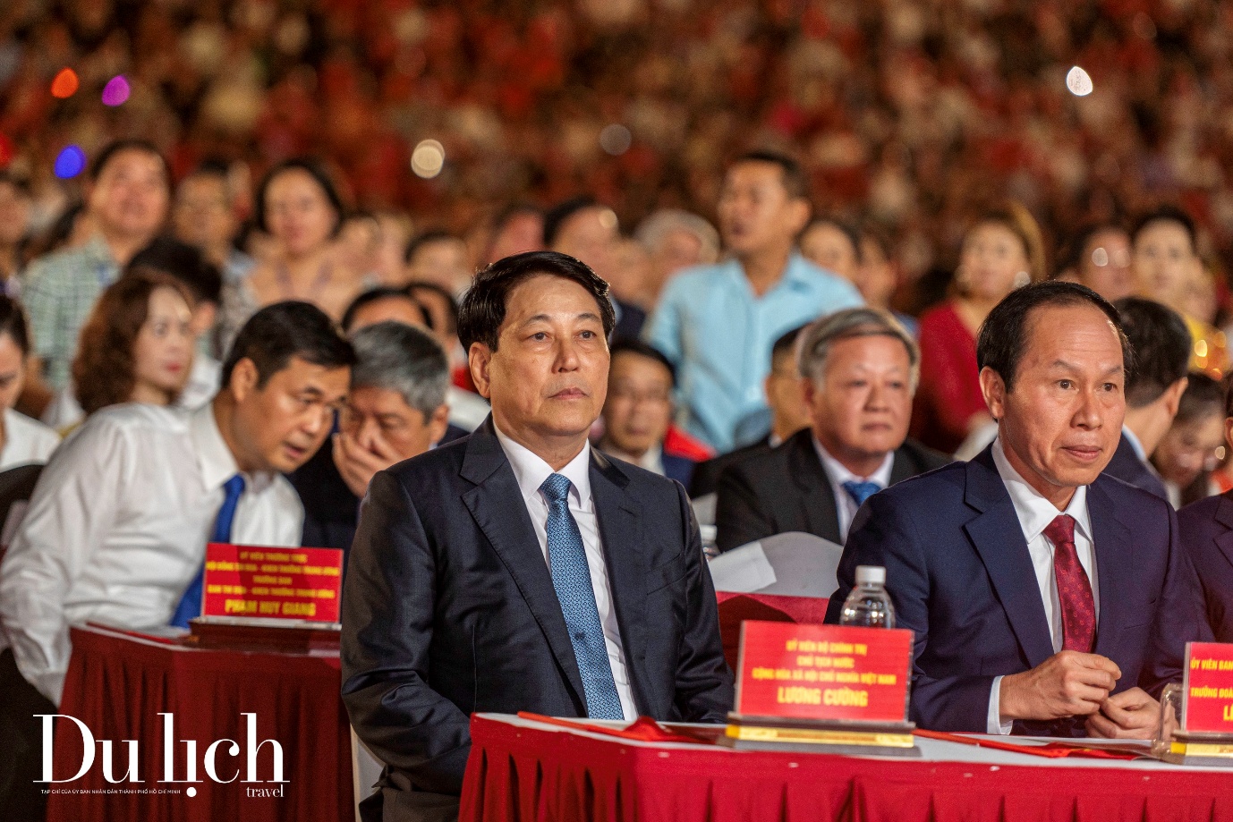 rang ro le hoi hoa phuong do va don danh hieu hai phong - thanh pho anh hung - 2