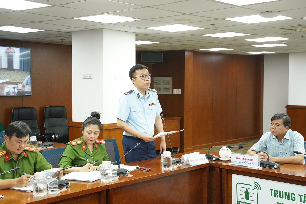 TP.HCM tăng cường kiểm soát thực phẩm không rõ nguồn gốc, kém chất lượng - 1