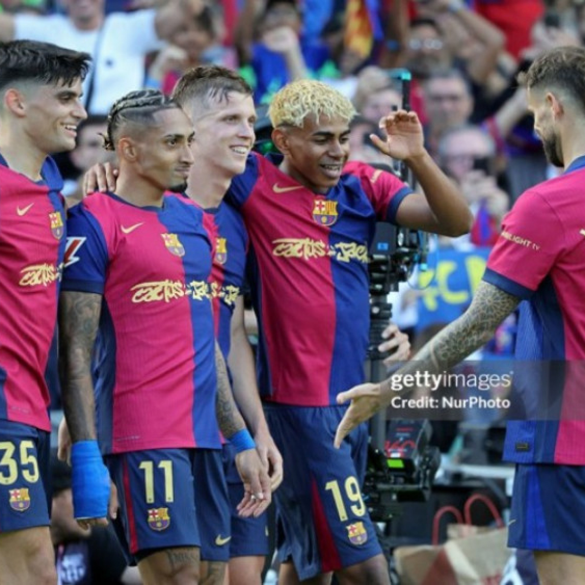  - Barca "cỗ máy" ngược dòng 3 lần khiến Real khiếp vía, bản lĩnh nhà vua thời Flick