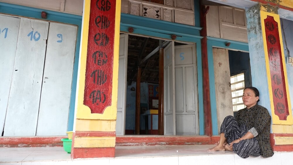 Xúc động trước nghị lực của người anh 23 tuổi gồng gánh nuôi hai em sau khi cha mẹ qua đời - 13