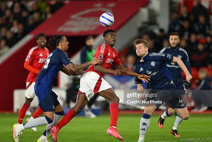 MU chờ 2 trụ cột trở lại đấu Tottenham, Amorim "quay xe" không từ chức - 1