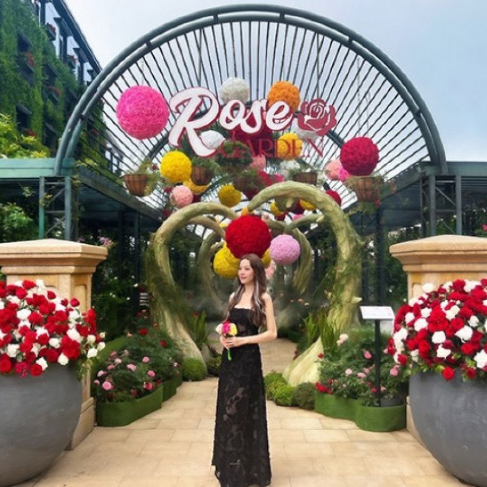  - Lạc bước giữa thiên đường hoa hồng tại Sun World Ba Na Hills
