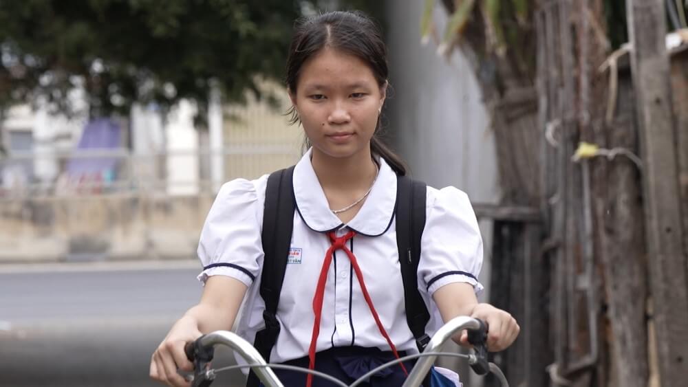 Diễn viên Quang Trung tài trợ học phí đến hết Đại học cho 7 em nhỏ trong Mái ấm gia đình Việt - 2