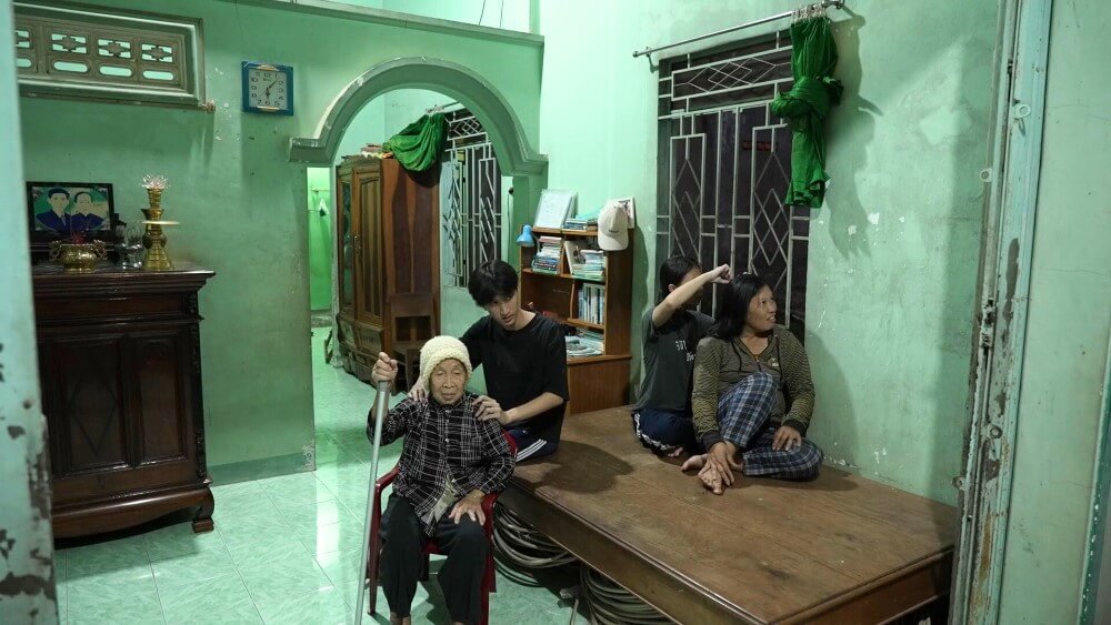 Diễn viên Quang Trung tài trợ học phí đến hết Đại học cho 7 em nhỏ trong Mái ấm gia đình Việt - 3