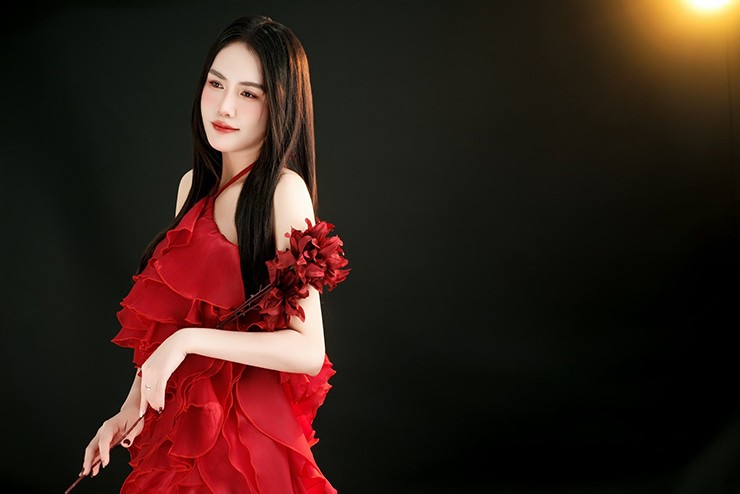 Hoa khôi bóng chuyền Đinh Thị Thúy xinh lung linh, Phạm Thị Yến hết độc thân - 2