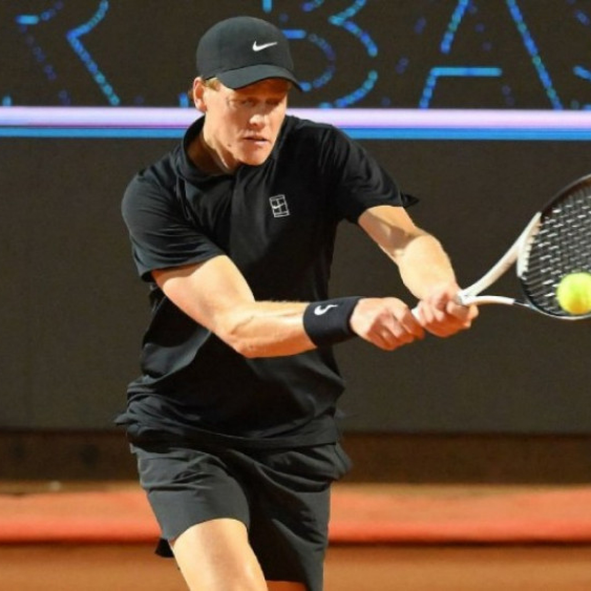  - Video tennis Sinner - Paul: Trút giận sau cú sốc, hẹn đấu Alcaraz (Bán kết Rome Open)