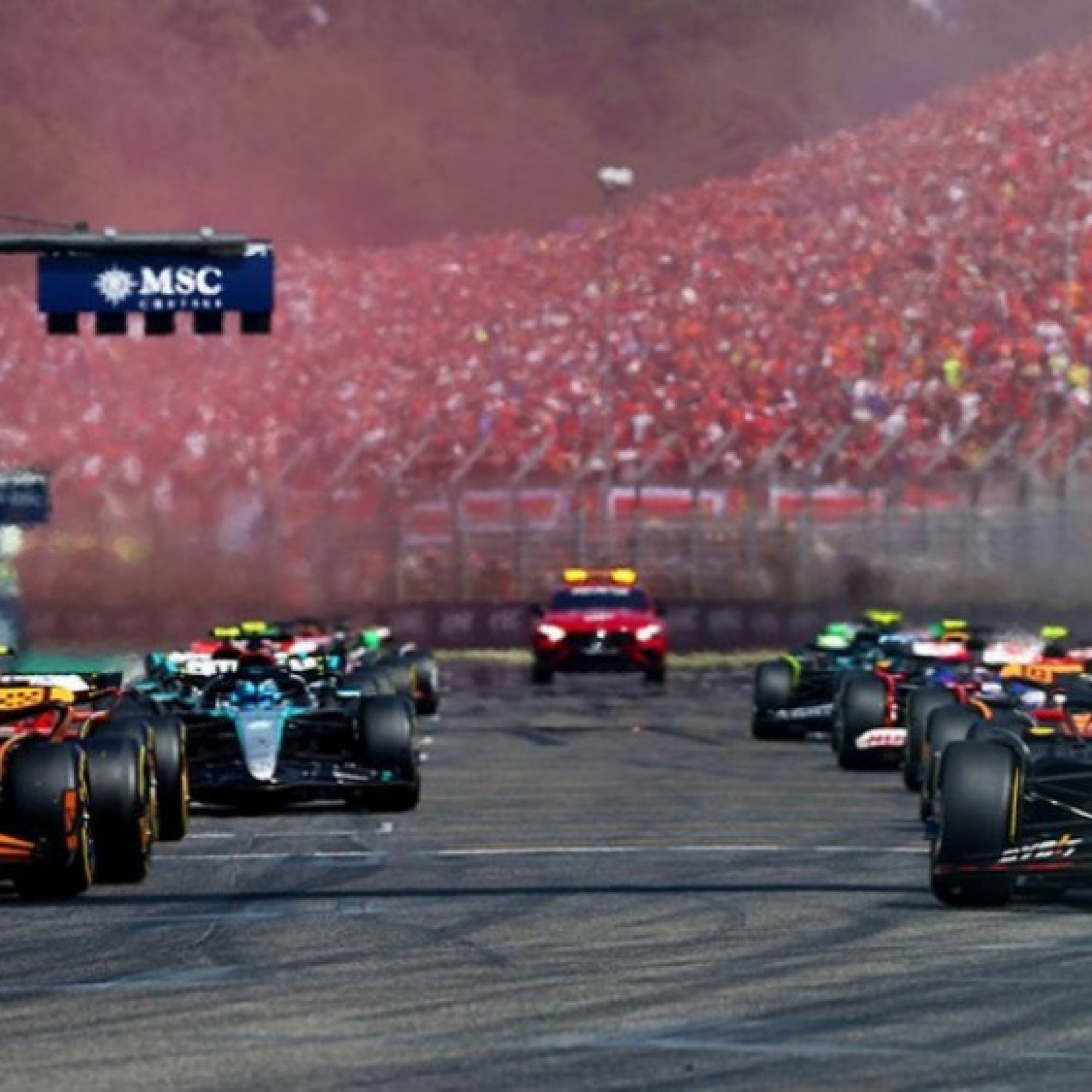  - Đua xe F1, Emilia-Romagna GP: Màn lột xác với gói nâng cấp "nặng đô"