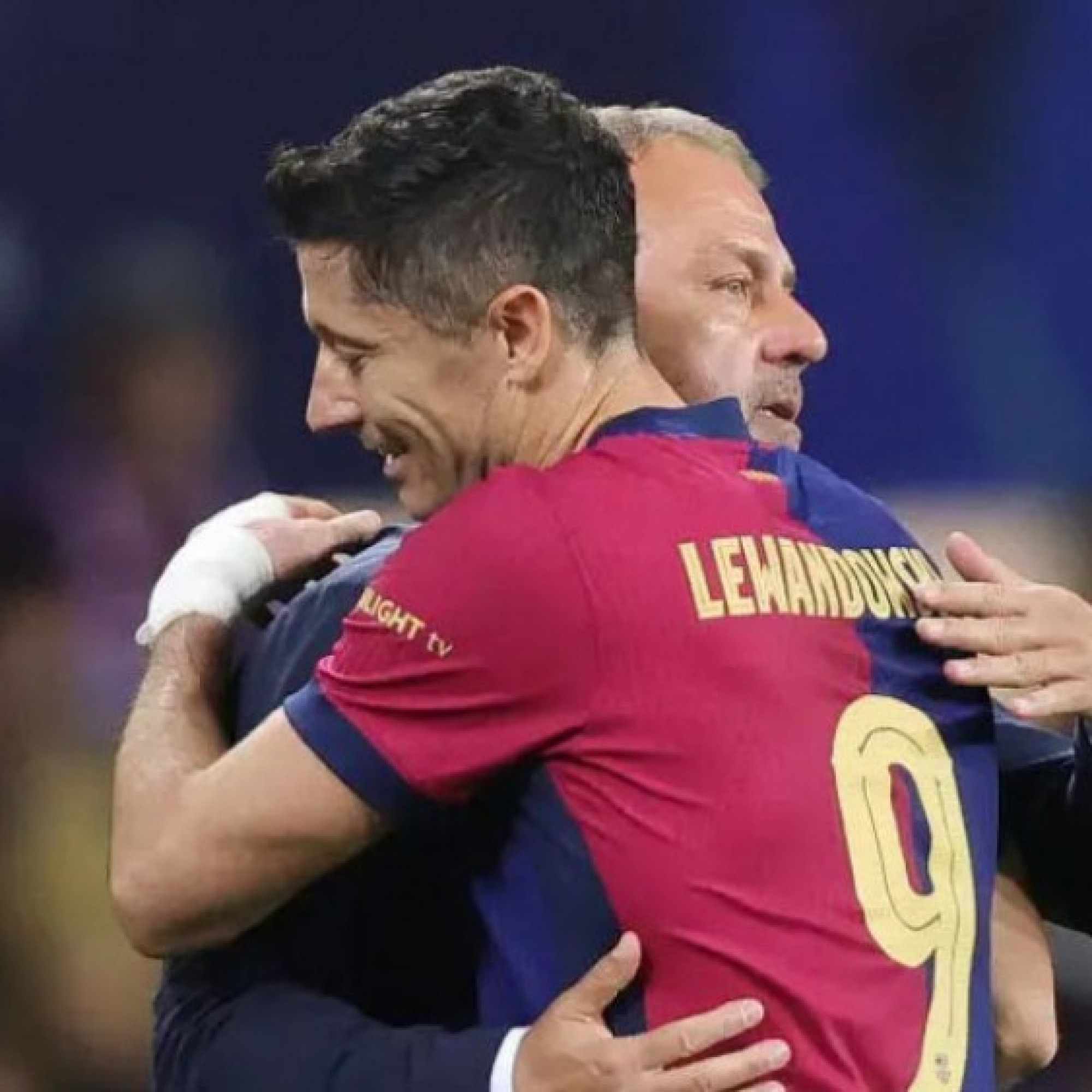  - Barca mơ thống trị châu Âu: Flick cầm lái, tìm siêu tiền đạo mới thay Lewandowski