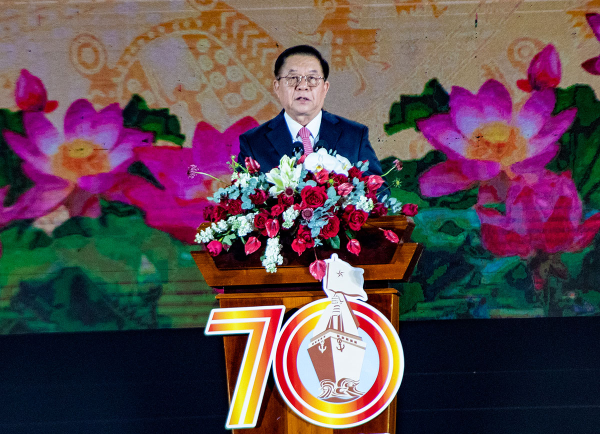 toa sang ban hung ca ‘ra di giu tron loi the thong nhat’ - 3