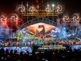  - Tỏa sáng bản hùng ca ‘Ra đi giữ trọn lời thề thống nhất’