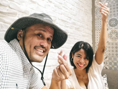  - Travel blogger Philippines mê tít cách người Việt nấu món ăn